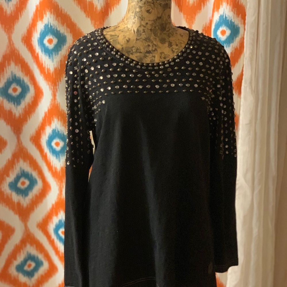 Double D Ranch Studded Sleeve top